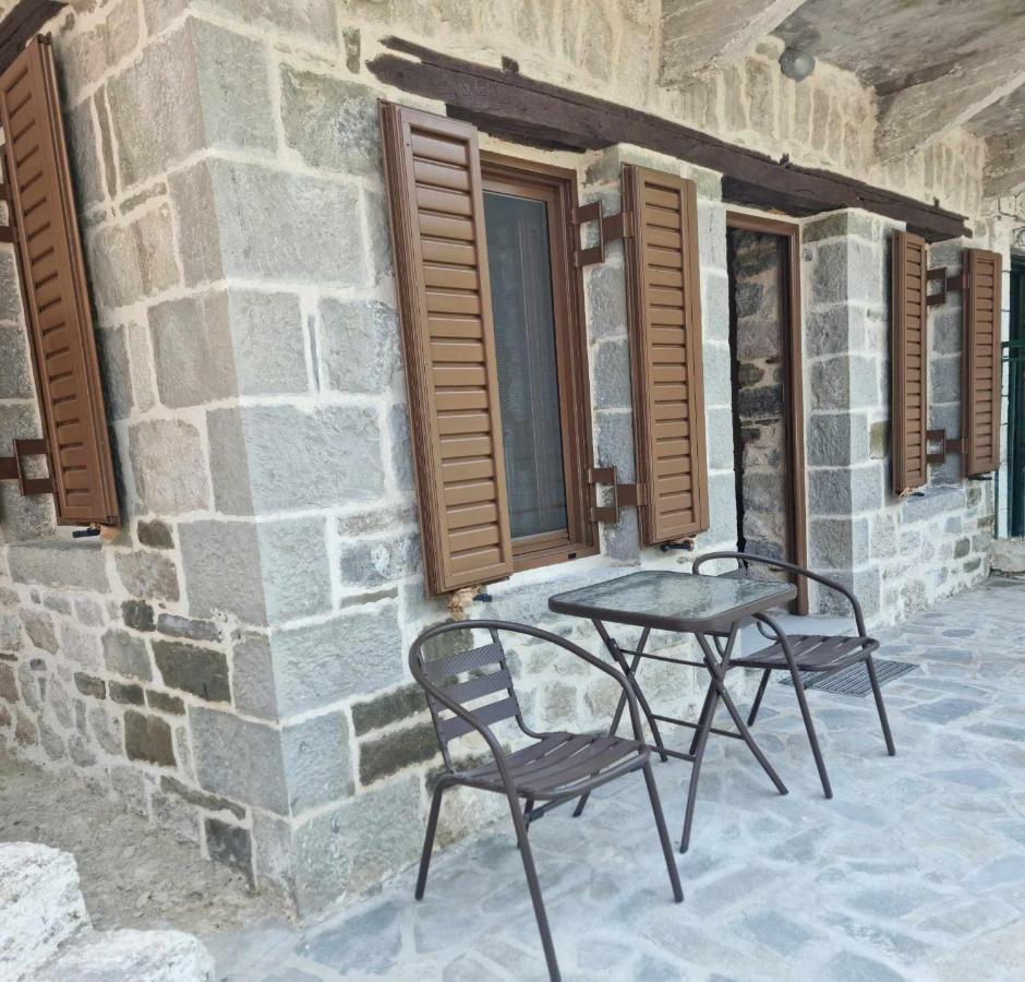 Οικιεσ Παλιοσ Φουρνοσ Apartment Pramanta Exterior photo